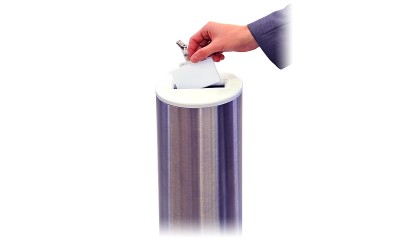 Card / Badge Collector